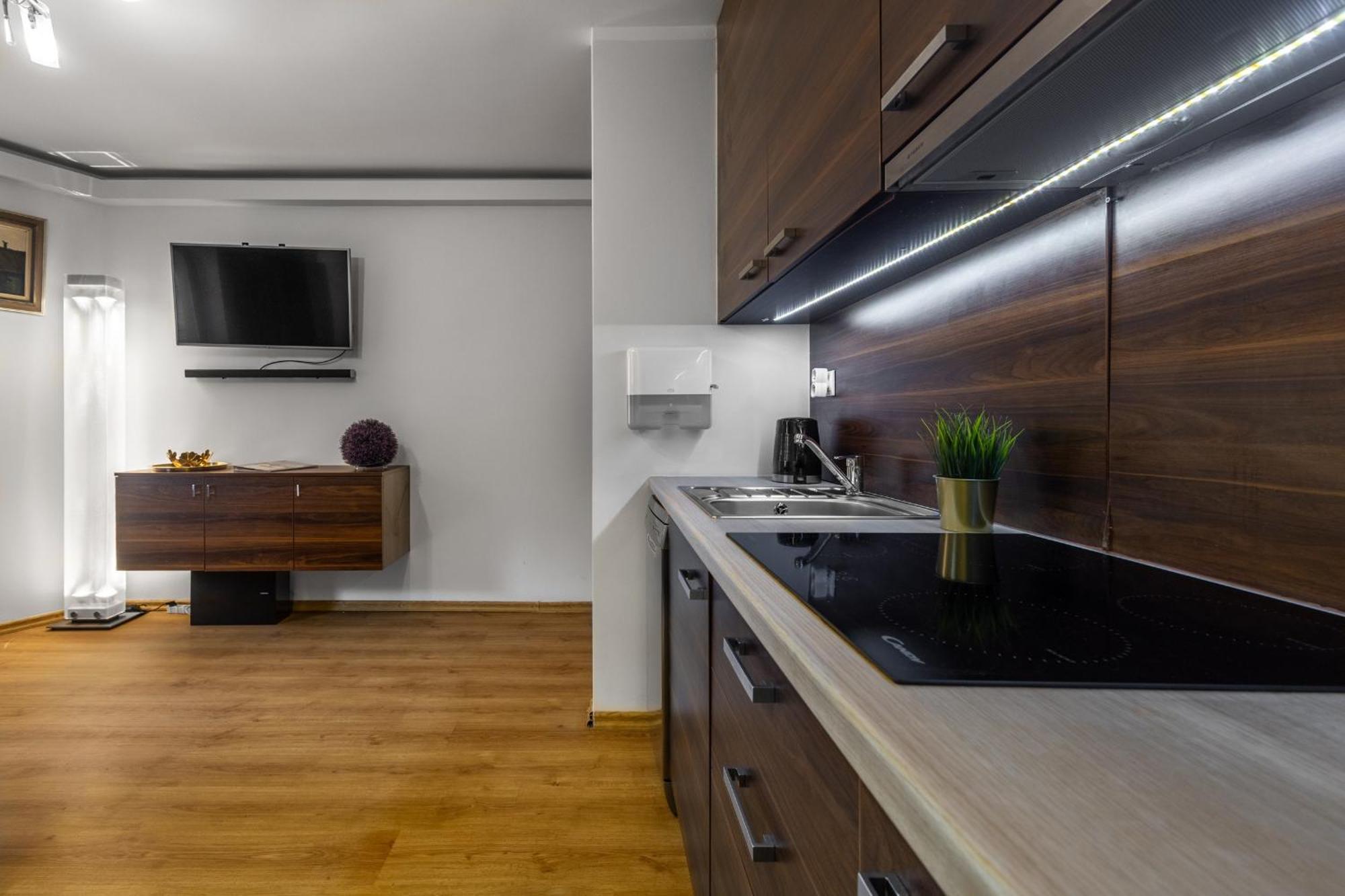 Aparthotel City Center Apartments Krynica Zdroj Εξωτερικό φωτογραφία