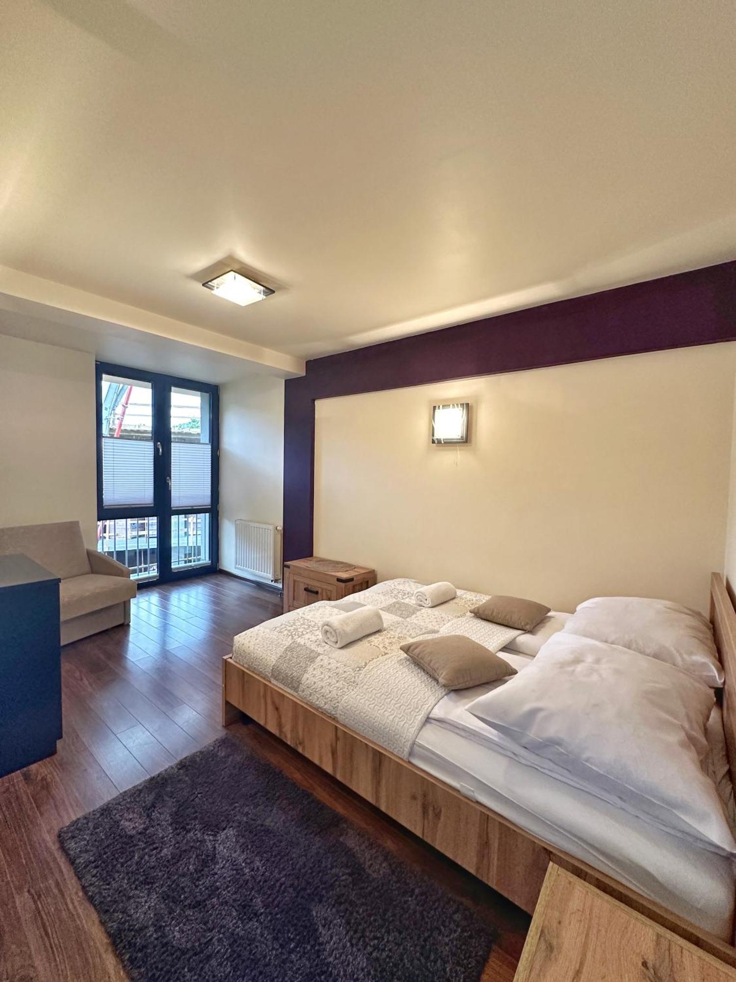 Aparthotel City Center Apartments Krynica Zdroj Εξωτερικό φωτογραφία