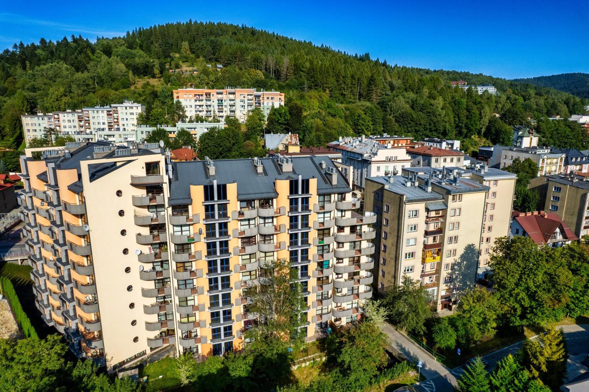 Aparthotel City Center Apartments Krynica Zdroj Εξωτερικό φωτογραφία