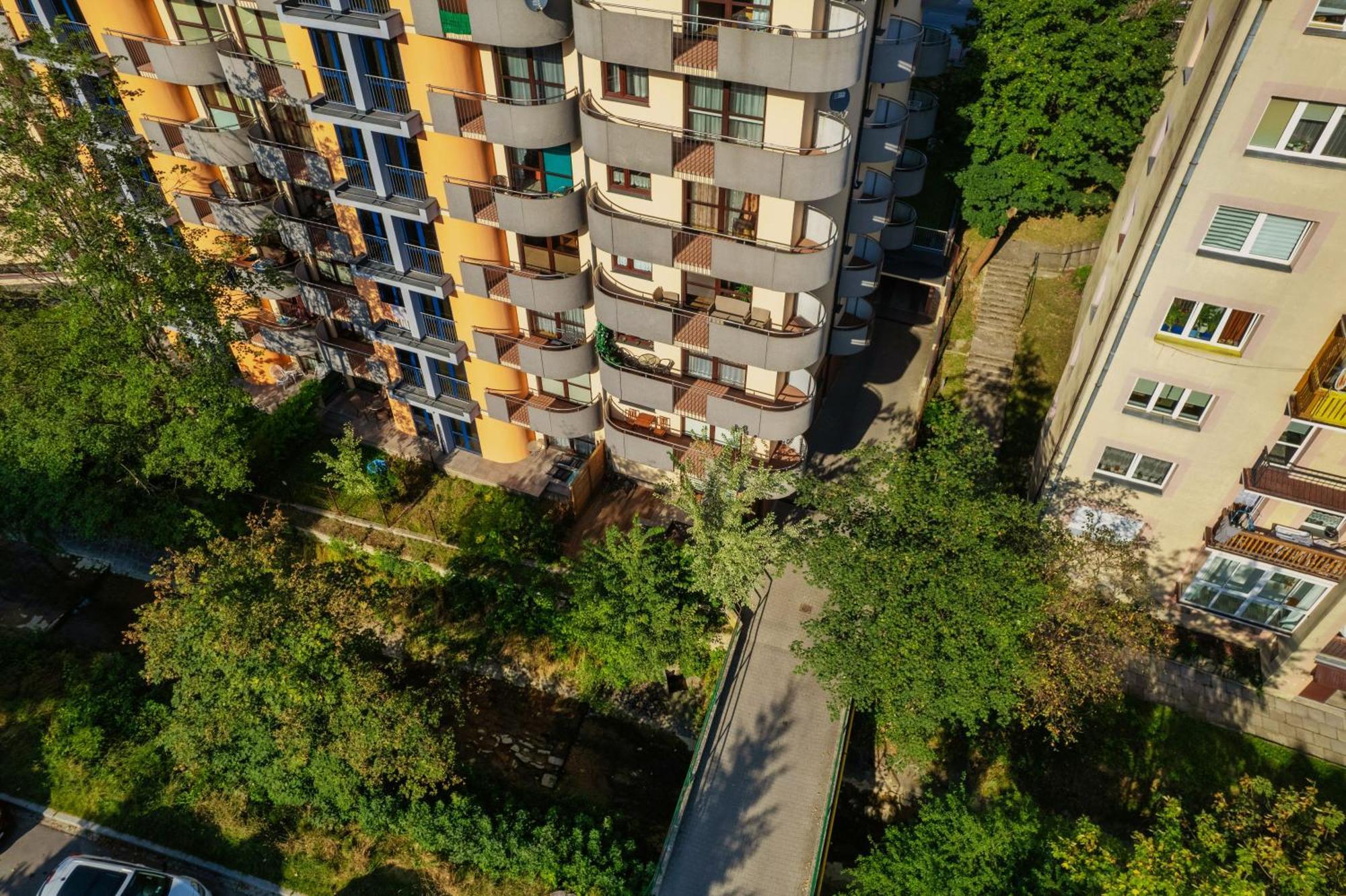 Aparthotel City Center Apartments Krynica Zdroj Εξωτερικό φωτογραφία